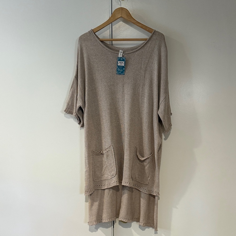 Spirited Boutiques Sweater Tunic with Pockets NWT